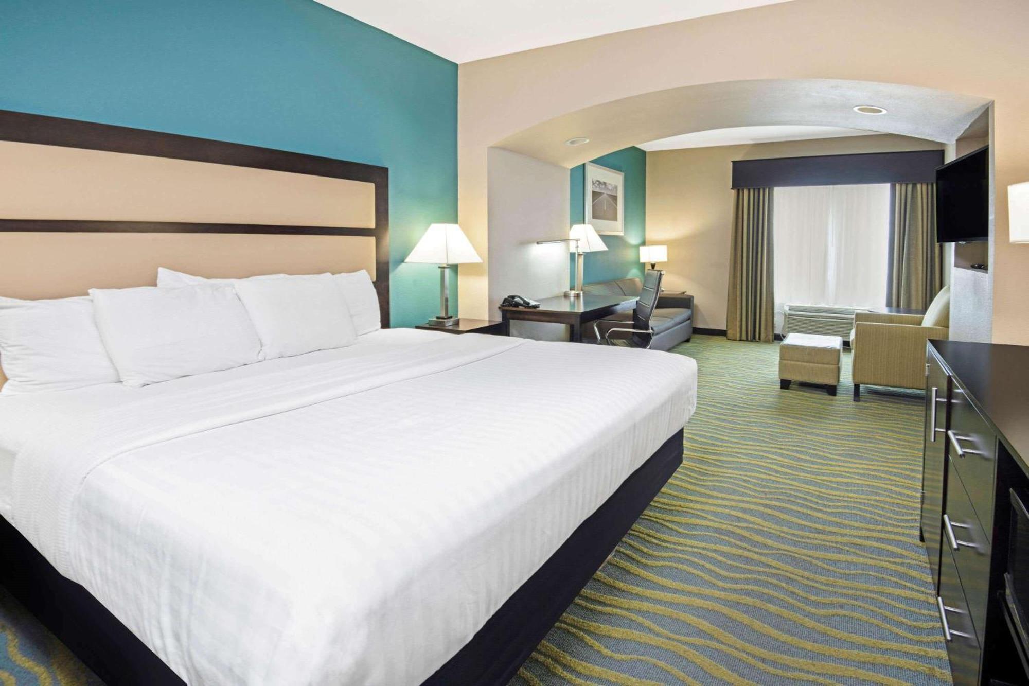 La Quinta Inn & Suites By Wyndham Дюрант Екстериор снимка