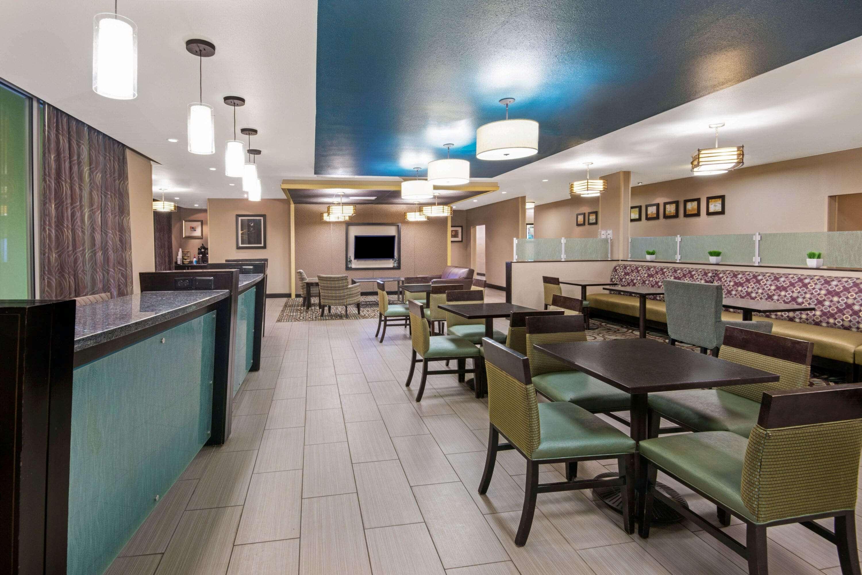 La Quinta Inn & Suites By Wyndham Дюрант Екстериор снимка