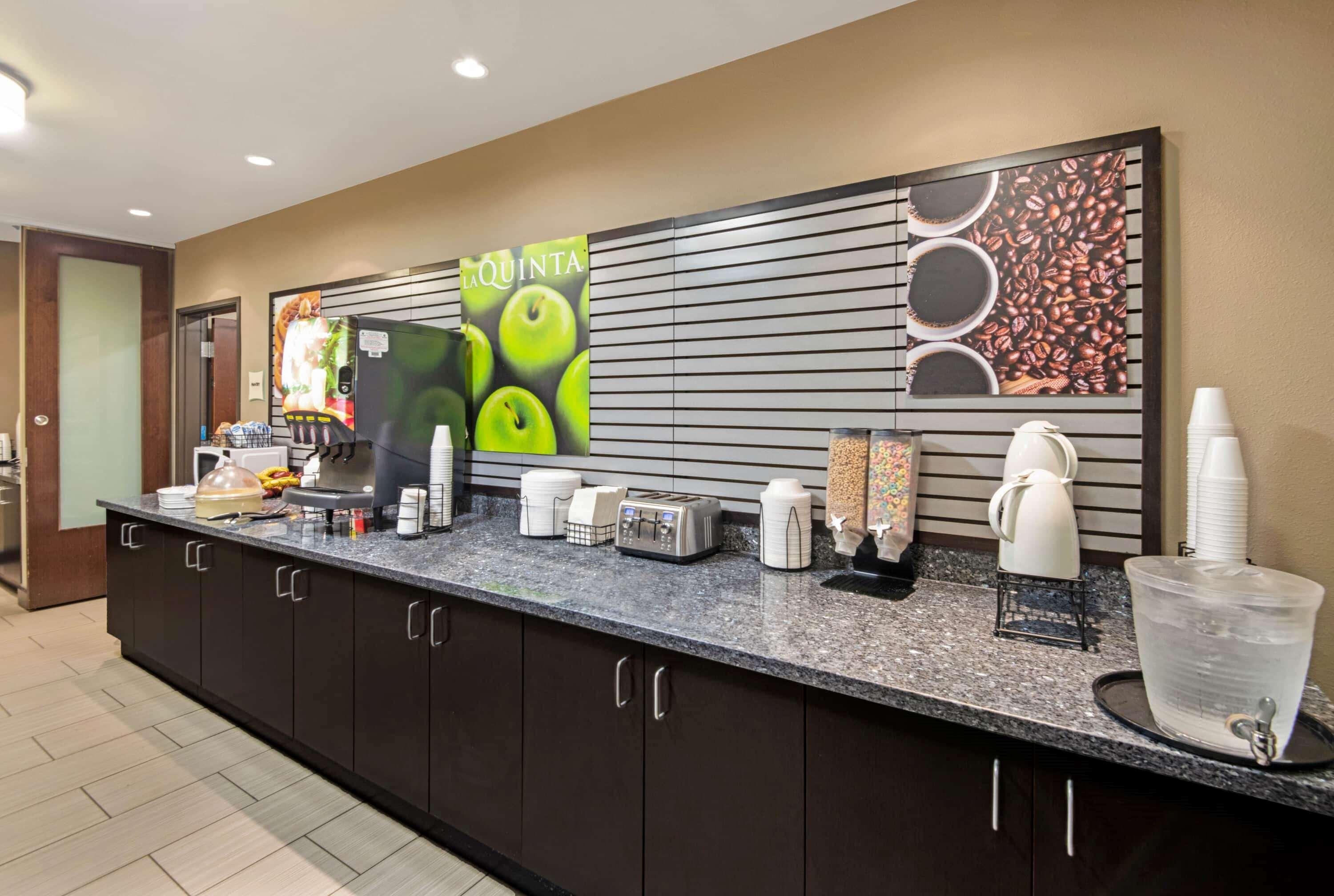 La Quinta Inn & Suites By Wyndham Дюрант Екстериор снимка