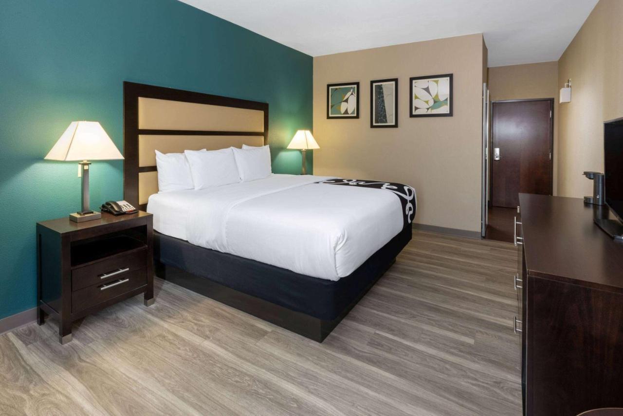 La Quinta Inn & Suites By Wyndham Дюрант Екстериор снимка