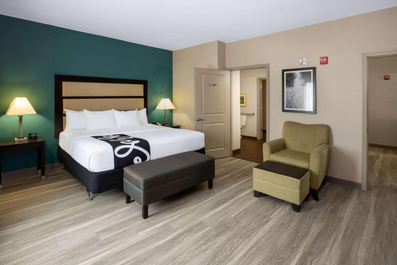 La Quinta Inn & Suites By Wyndham Дюрант Екстериор снимка