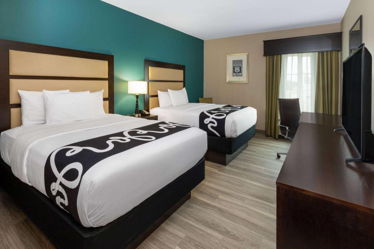 La Quinta Inn & Suites By Wyndham Дюрант Екстериор снимка
