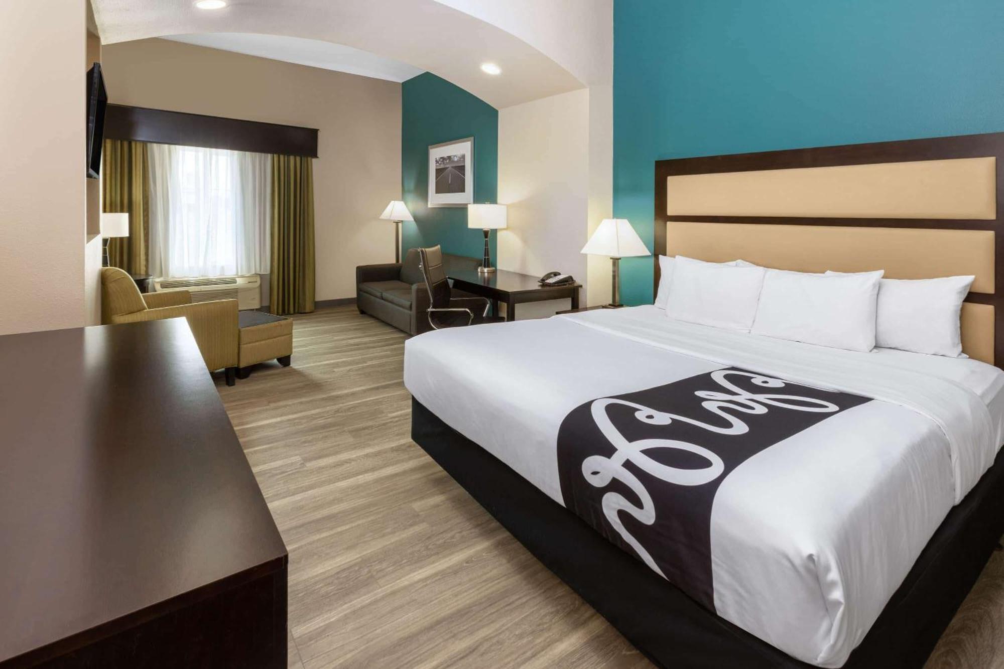La Quinta Inn & Suites By Wyndham Дюрант Екстериор снимка