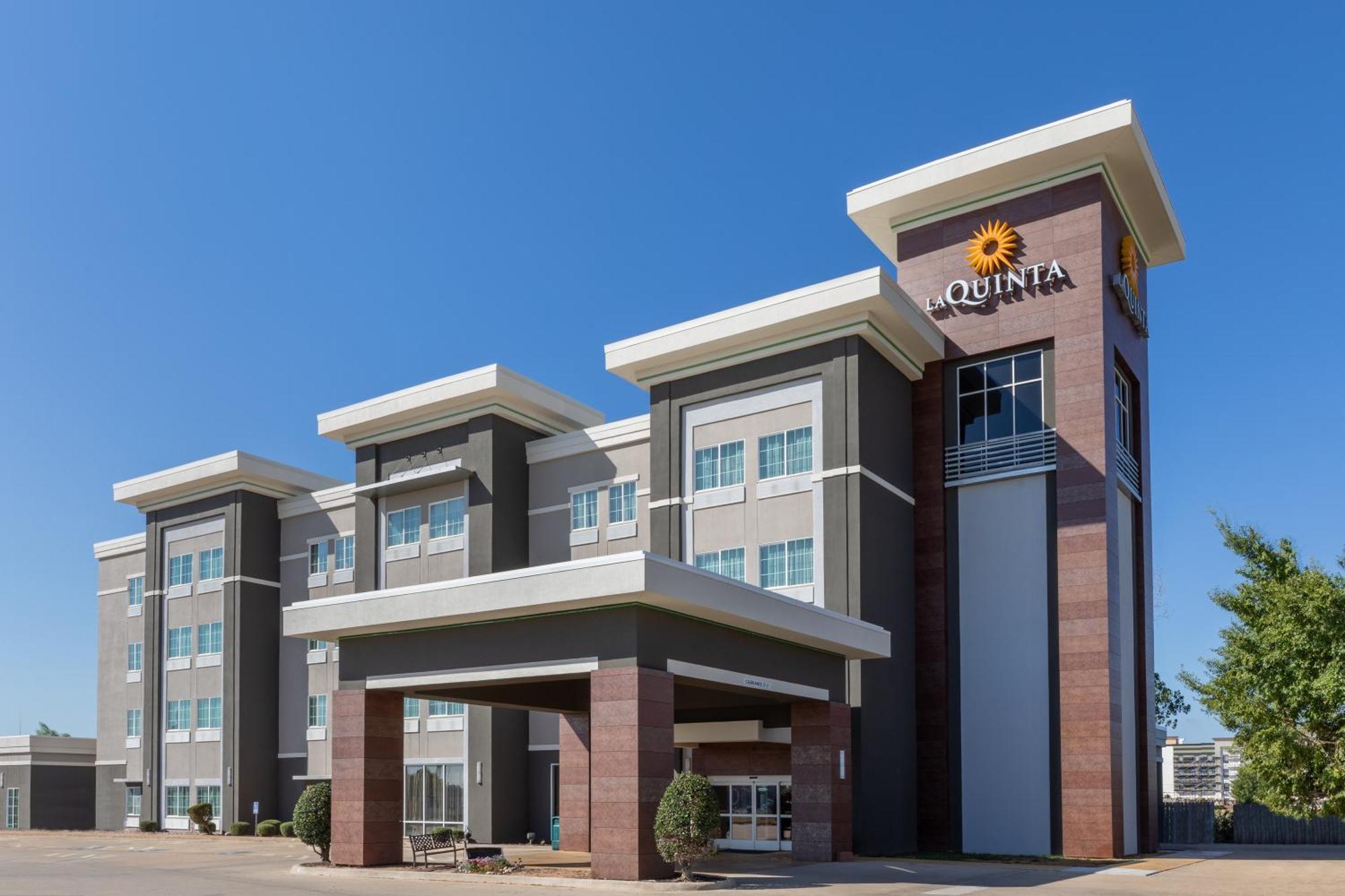 La Quinta Inn & Suites By Wyndham Дюрант Екстериор снимка