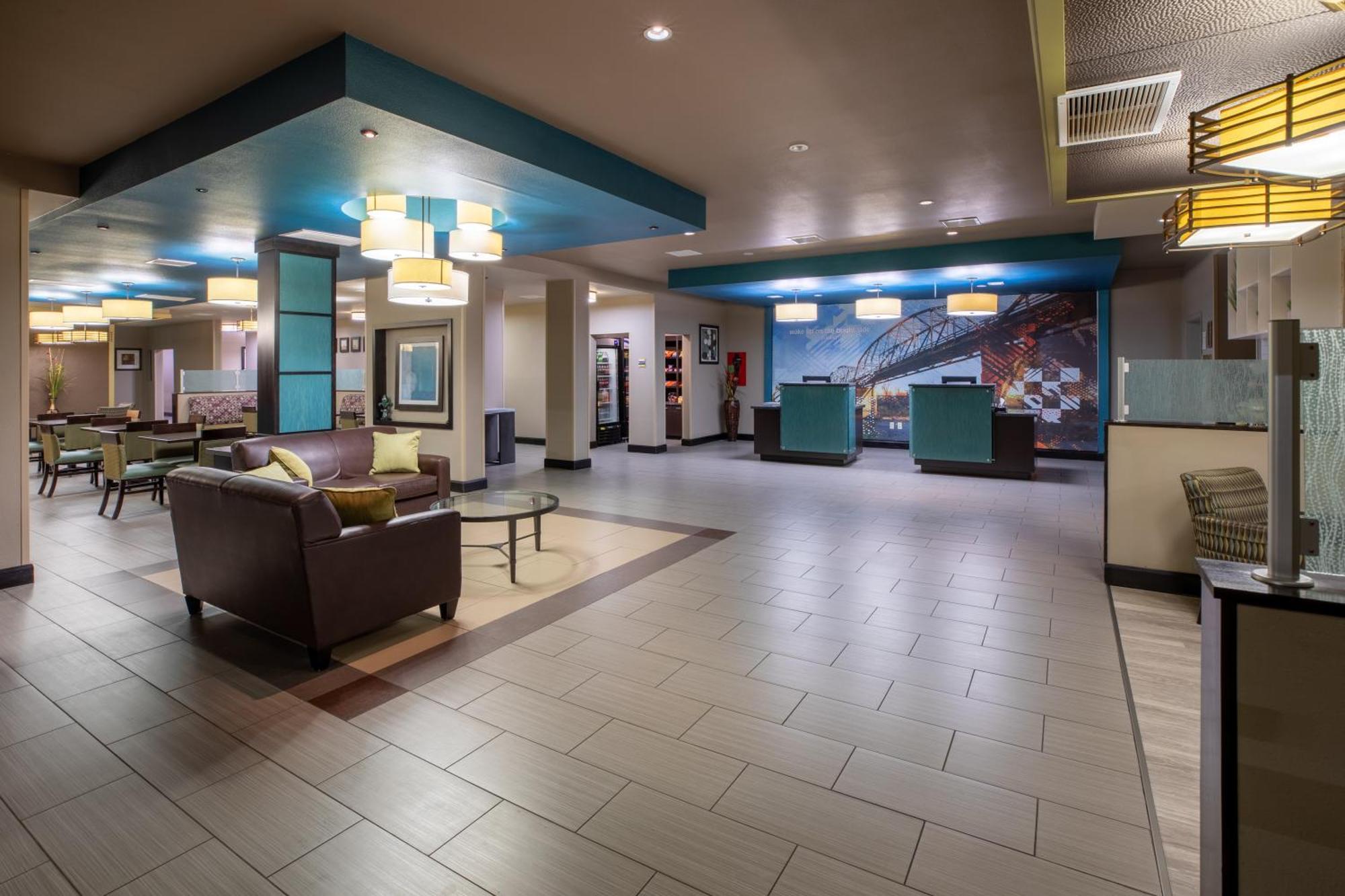 La Quinta Inn & Suites By Wyndham Дюрант Екстериор снимка