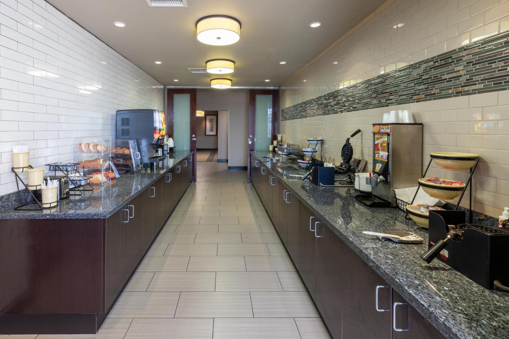 La Quinta Inn & Suites By Wyndham Дюрант Екстериор снимка